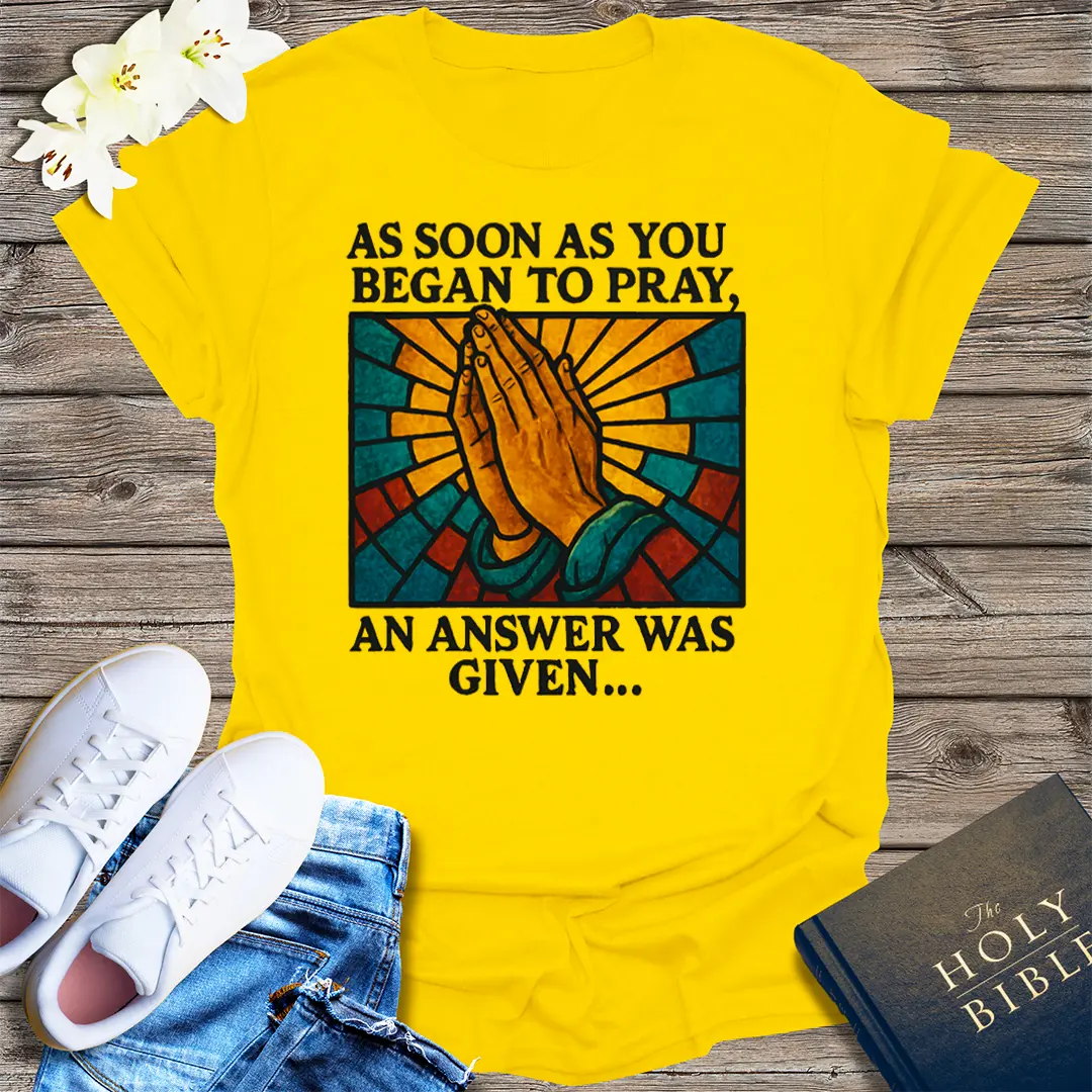 Praying Hands Answered Prayer T-Shirt - Daisy