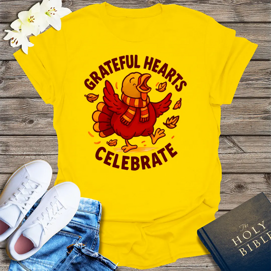Grateful Hearts Celebrate T-Shirt - Daisy