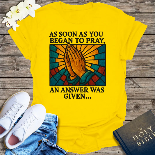 Praying Hands Answered Prayer T-Shirt - Daisy