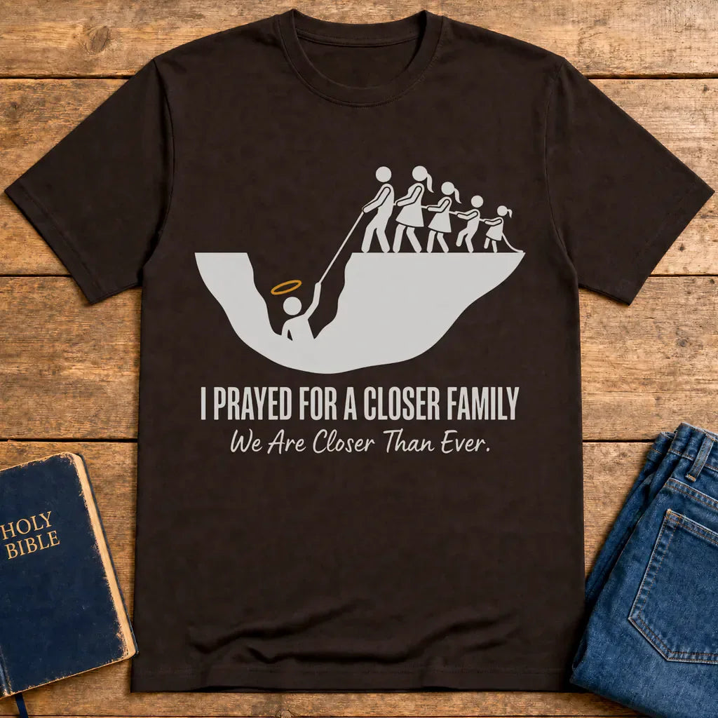 Closer Family Prayer T-Shirt - Dark Chocolate
