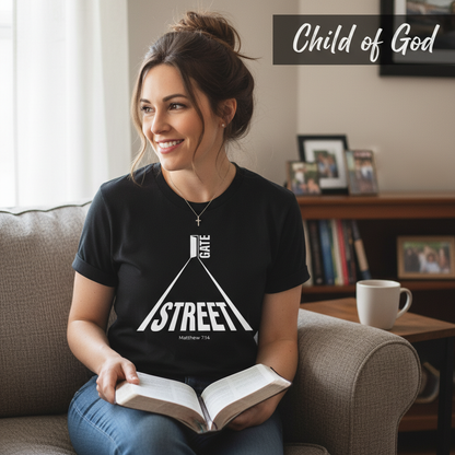Narrow Gate Street T-Shirt__use